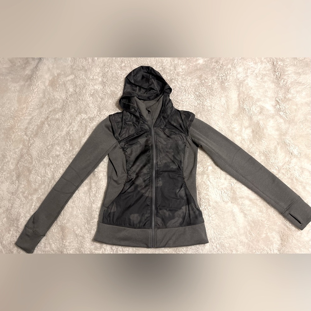 Lululemon Snug Sprinter Jacket Heathered Slate / Dream Rose Slate Black size 6